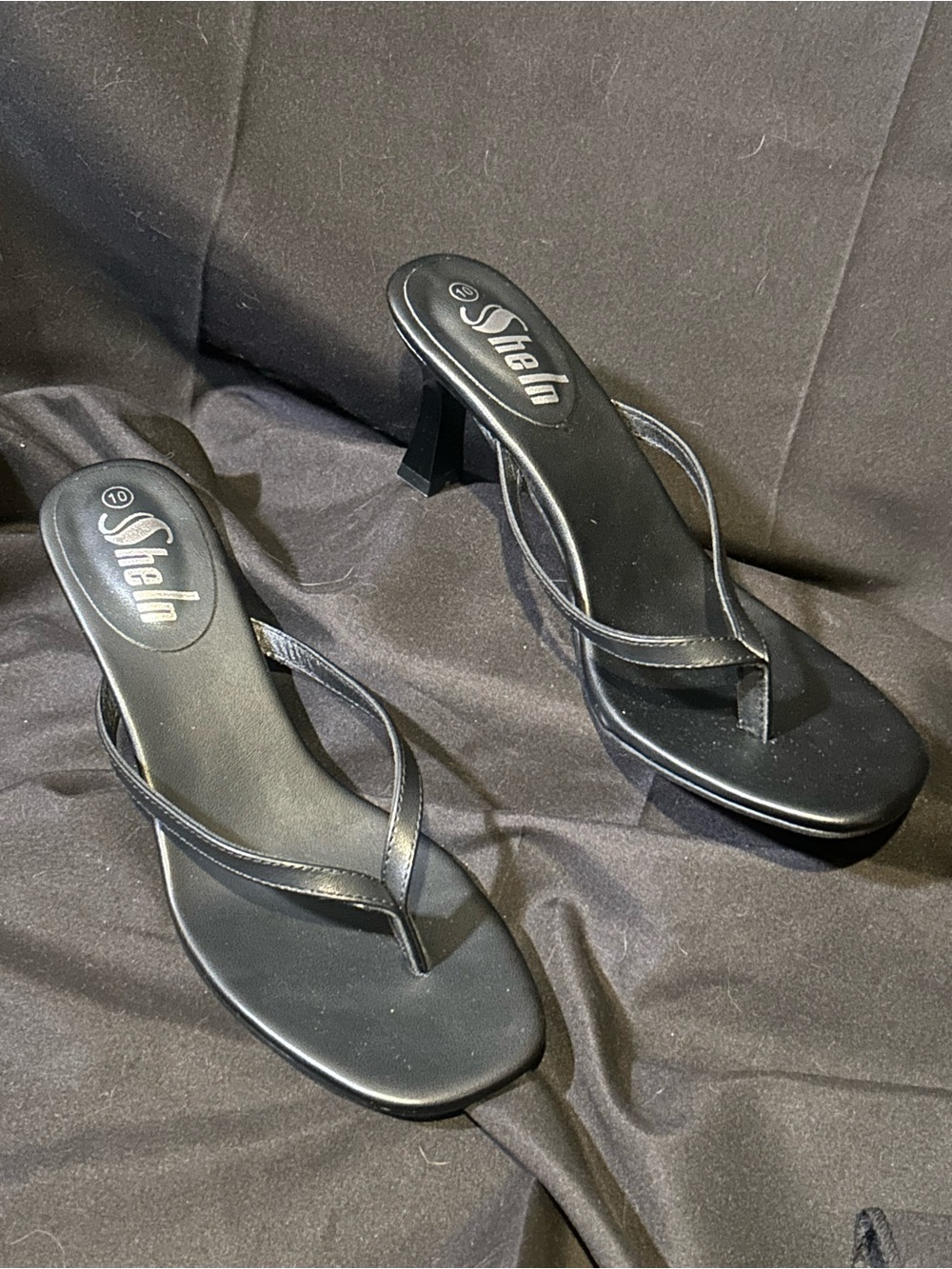 SHELN Black Thong Strappy Kitten Heels Size 10
